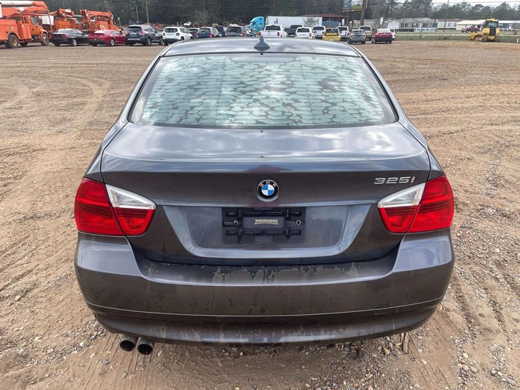 2006-bmw-325i-4-door-sedan-(178,642-miles)-image-6