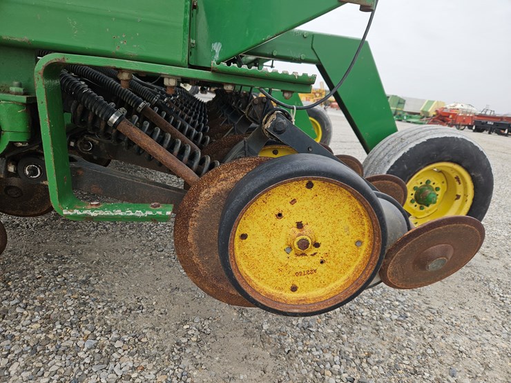 1990-john-deere-750-image-13