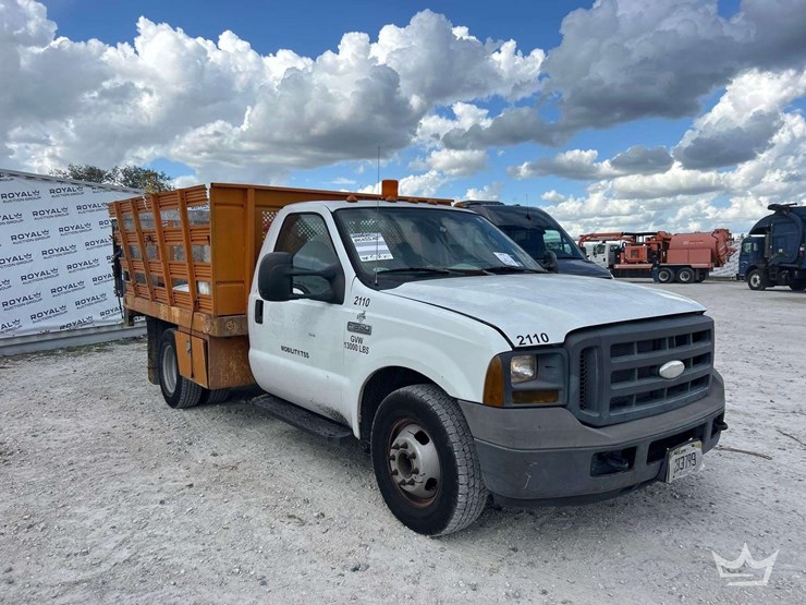 2005-ford-f350-image-2