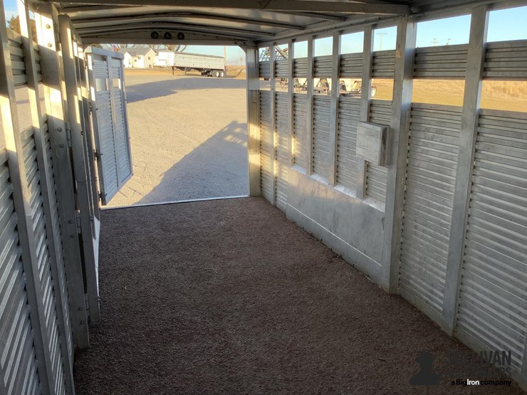 1998-chaparral-trailer-image-10