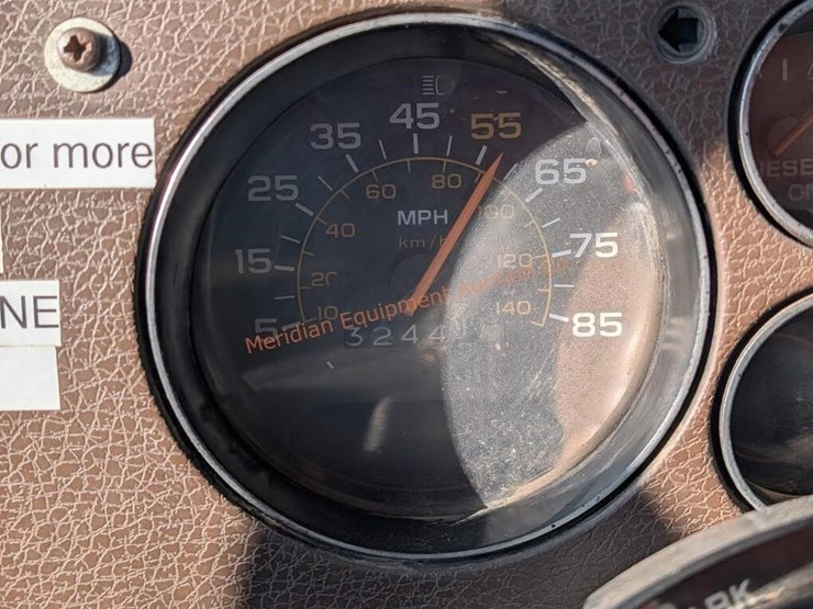 1986-gmc-3500-image-22