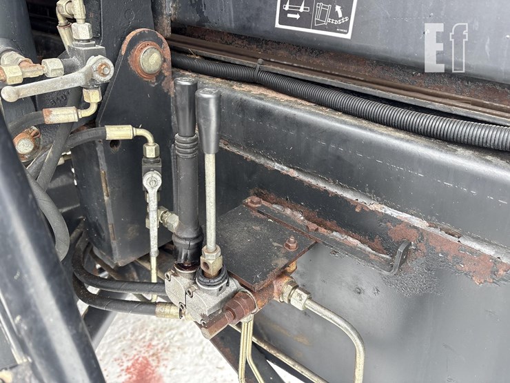 new-holland-bb940ar-image-22