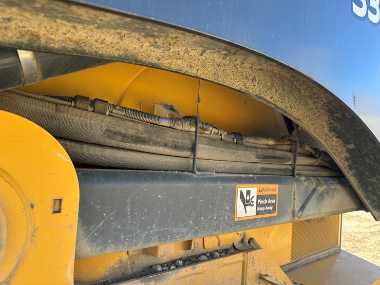 deere-332g-image-25