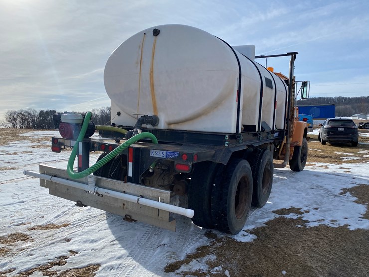 1991-ford-l9000-image-7