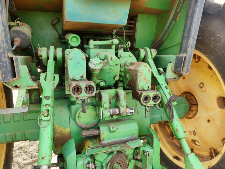 john-deere-4440-image-6