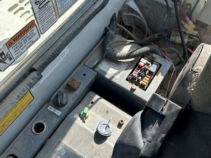 takeuchi-tb180fr-image-67