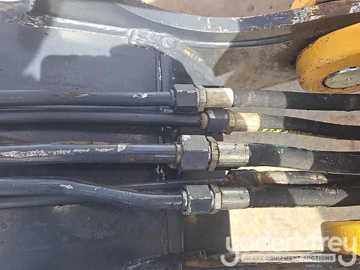 2014-deere-310k-ep-image-50