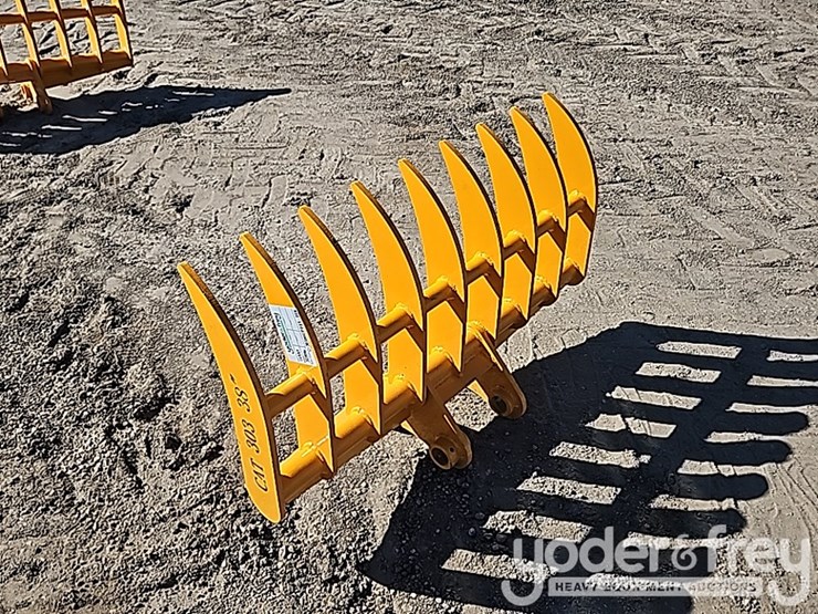 caterpillar-303-image-2