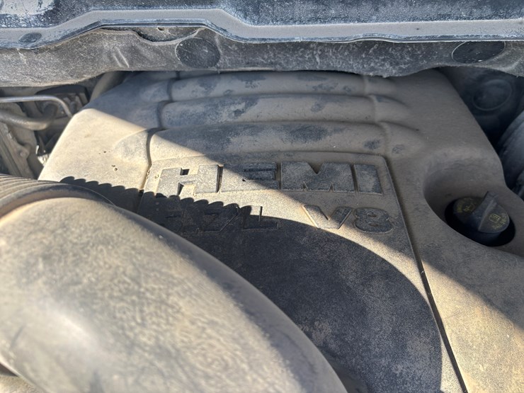 2014-dodge-1500-image-26