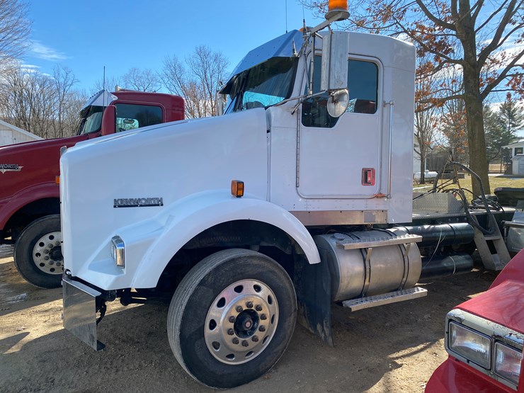 1998-kenworth-t800-image-11