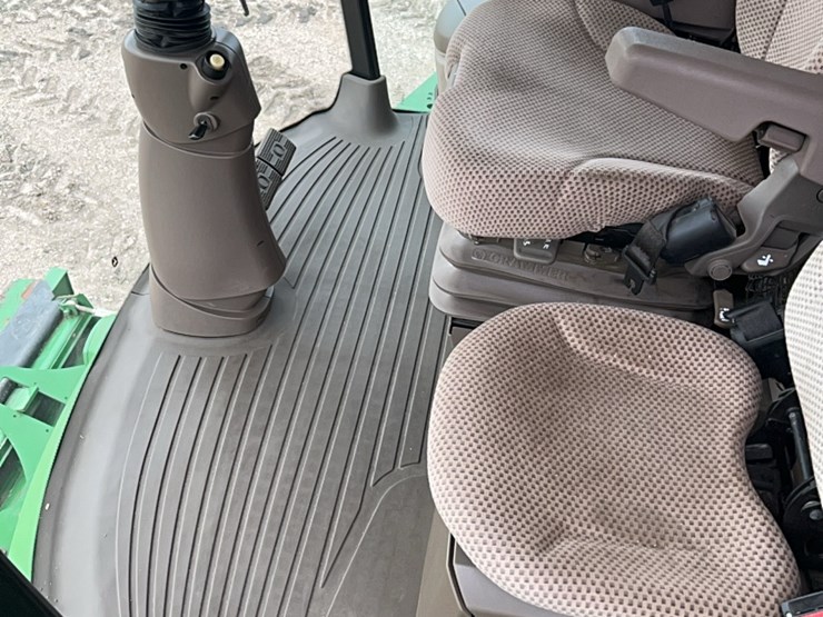 2014-john-deere-s680-image-103