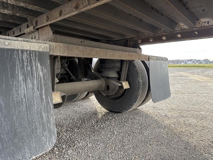 2017-utility-53'-image-18