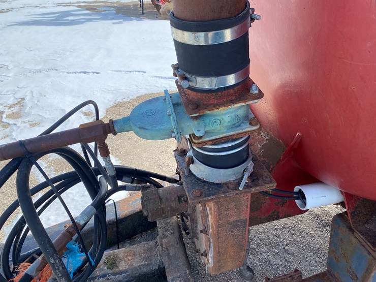 #1206-•-n-tech-5,000-gallon-manure-tanker-(chilton,-wi)-image-30