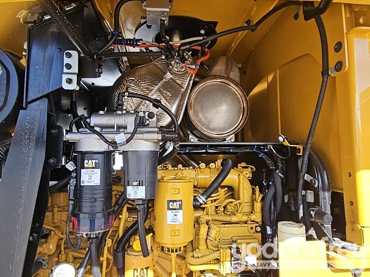 2026-caterpillar-930-image-39