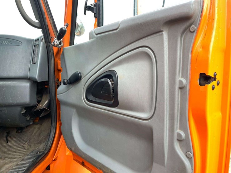 2002-international-durastar-4300-image-15