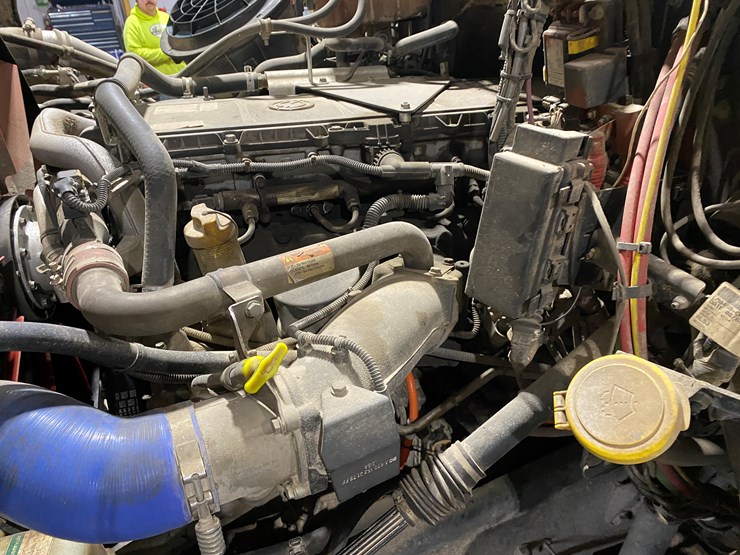 2019-western-star-4700sb-image-37