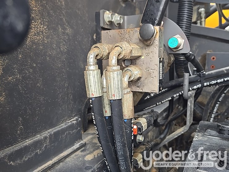 2018-volvo-ec200el-image-33