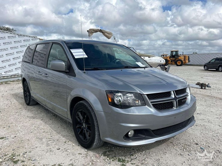 2019-dodge-grand-caravan-image-2