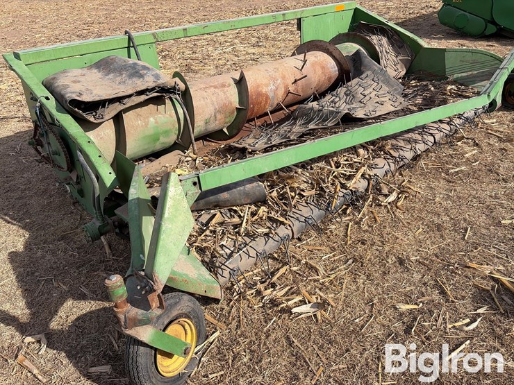 john-deere-212-image-11