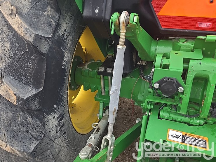 2020-john-deere-5075e-image-78