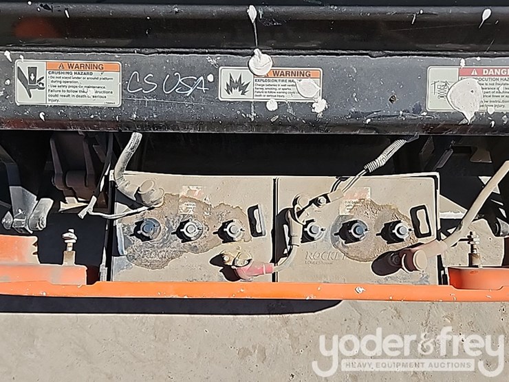 2022-jlg-3246es-image-17