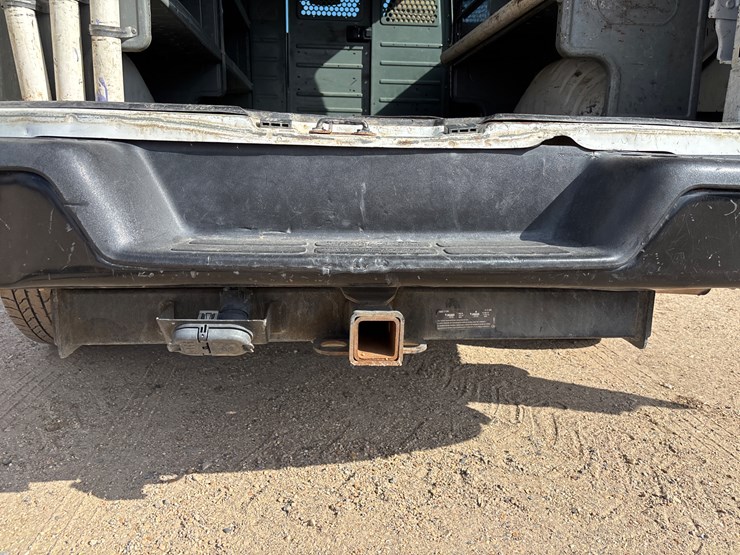 2016-gmc-3500-image-7