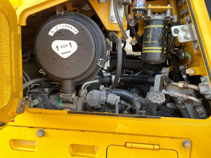 2022-komatsu-d51pxi-image-8