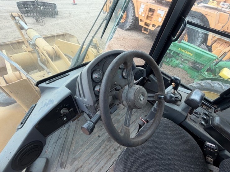 caterpillar-914g-image-68