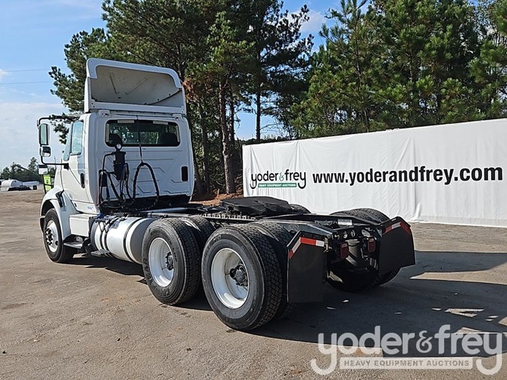 2017-international-8600-image-3