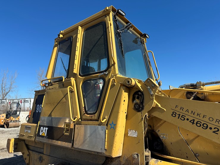 caterpillar-963-image-14