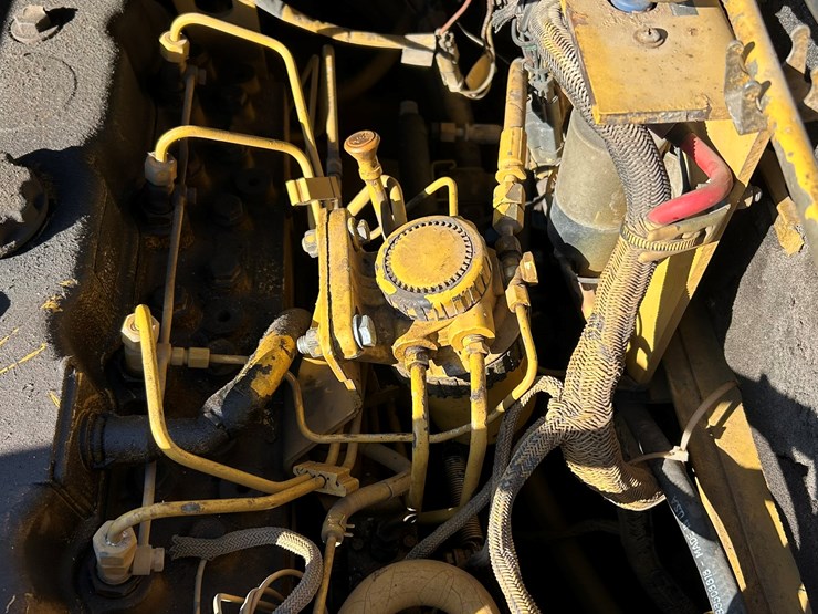 caterpillar-ap-650b-image-59