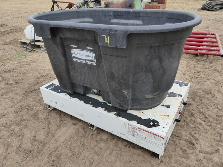 packrat-tool-box-&-rubbermaid-100-gal-stock-stank-image-1