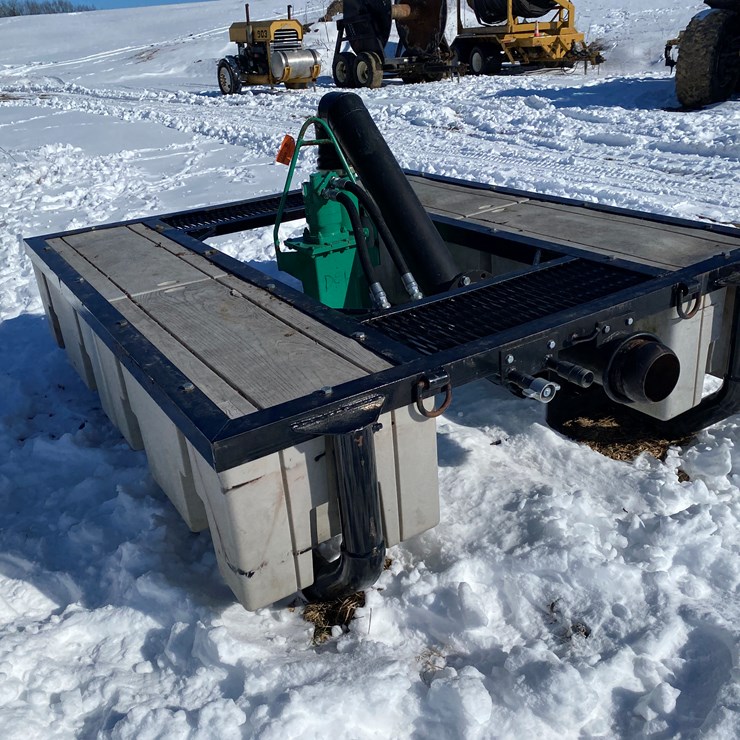 #1278 • Floating Hydraulic Driven Lagoon Pump (West Salem, WI)