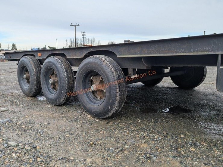 1975-utility-flatbed-image-16