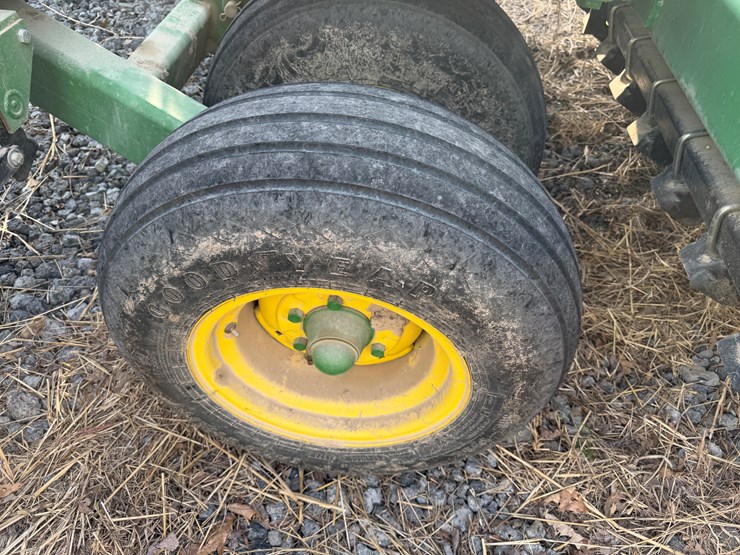 john-deere-455-image-6