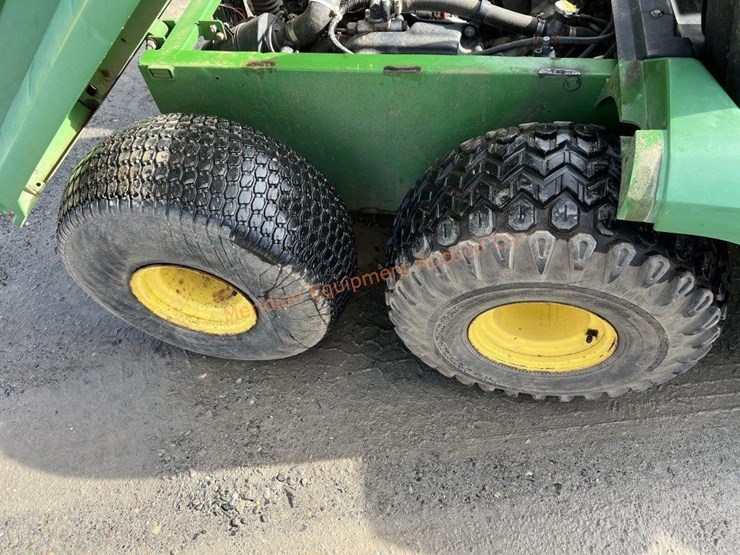 john-deere-gator-image-8