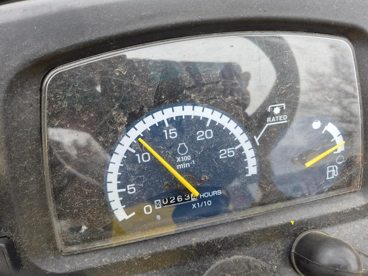 john-deere-2032r-image-16