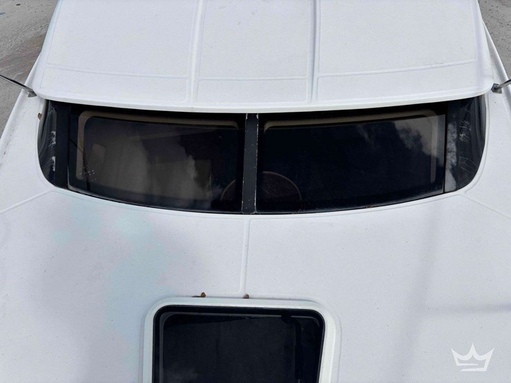 2007-regal-30-express-cruiser-boat-with-t/a-trailer-image-28