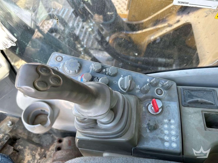 2014-john-deere-350g-hydraulic-excavator-image-16