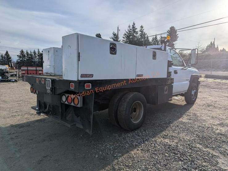 2003-chevrolet-3500-image-5