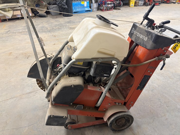 #3656-•-husqvarna-ff513-walk-behind-concrete-saw-image-3