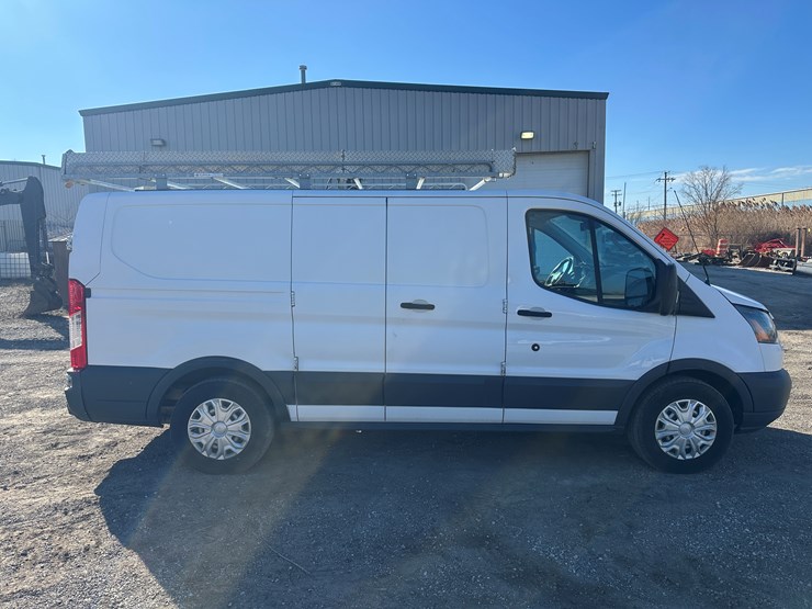 2017-ford-transit-image-6