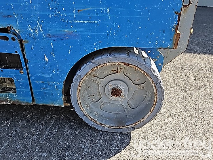 2018-genie-gs3246-image-11