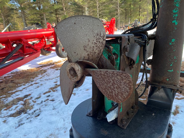 2011-houle-ap-l-42t-image-32