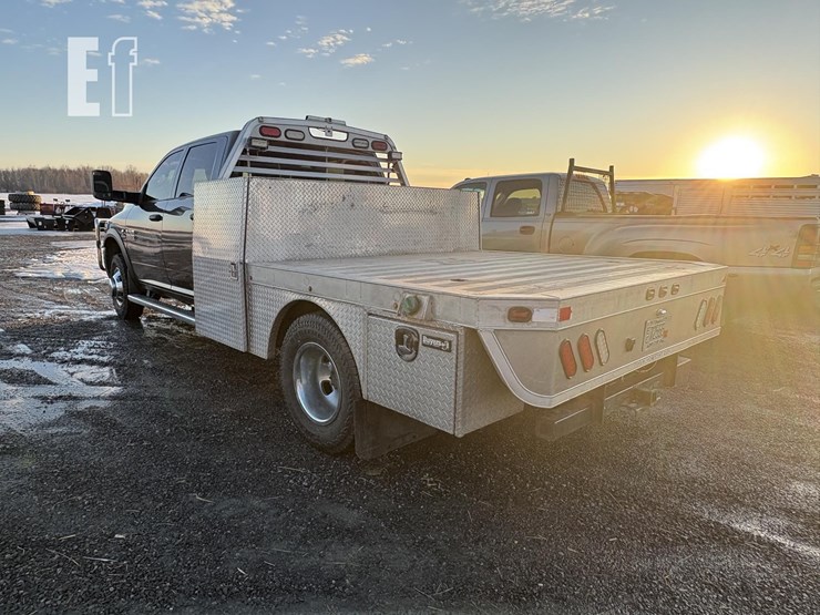 2017-dodge-ram-3500hd-image-15