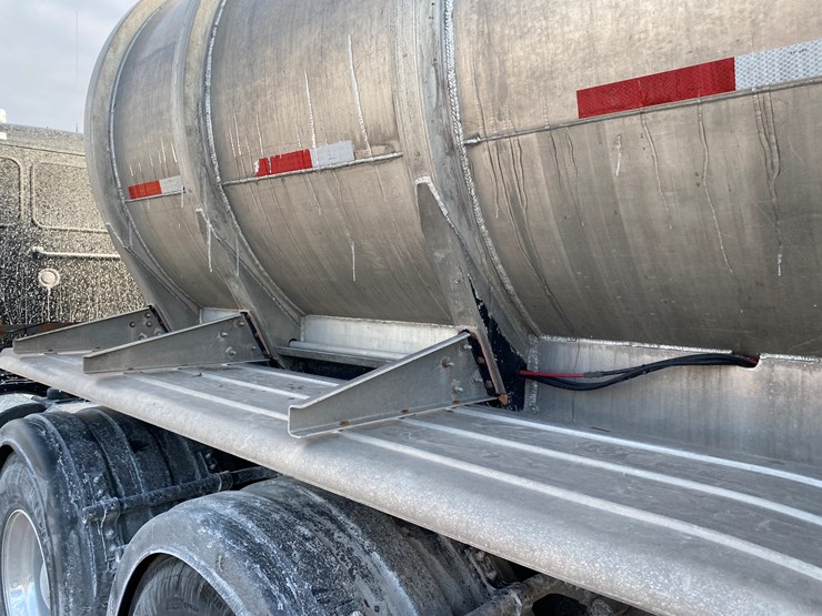 1980-trailmobile-tanker-image-34