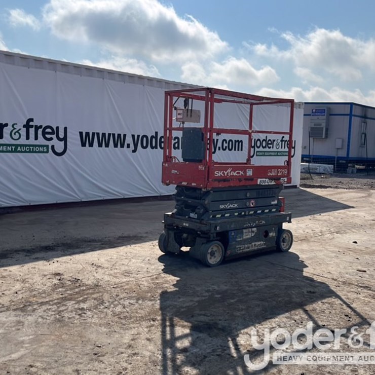 2016 SKYJACK SJIII3219