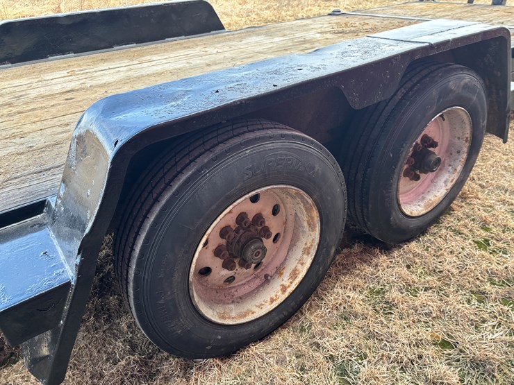 #2276-•-2013-b-&-b-20'-tandem-axle-tilt-bed-trailer-image-15