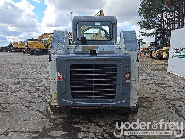 2017-takeuchi-tl12r2-image-4