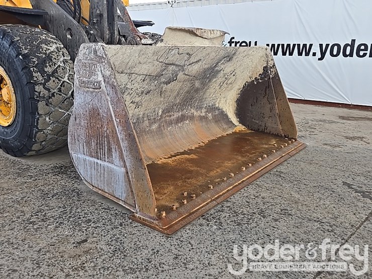 2014-volvo-l150h-image-18